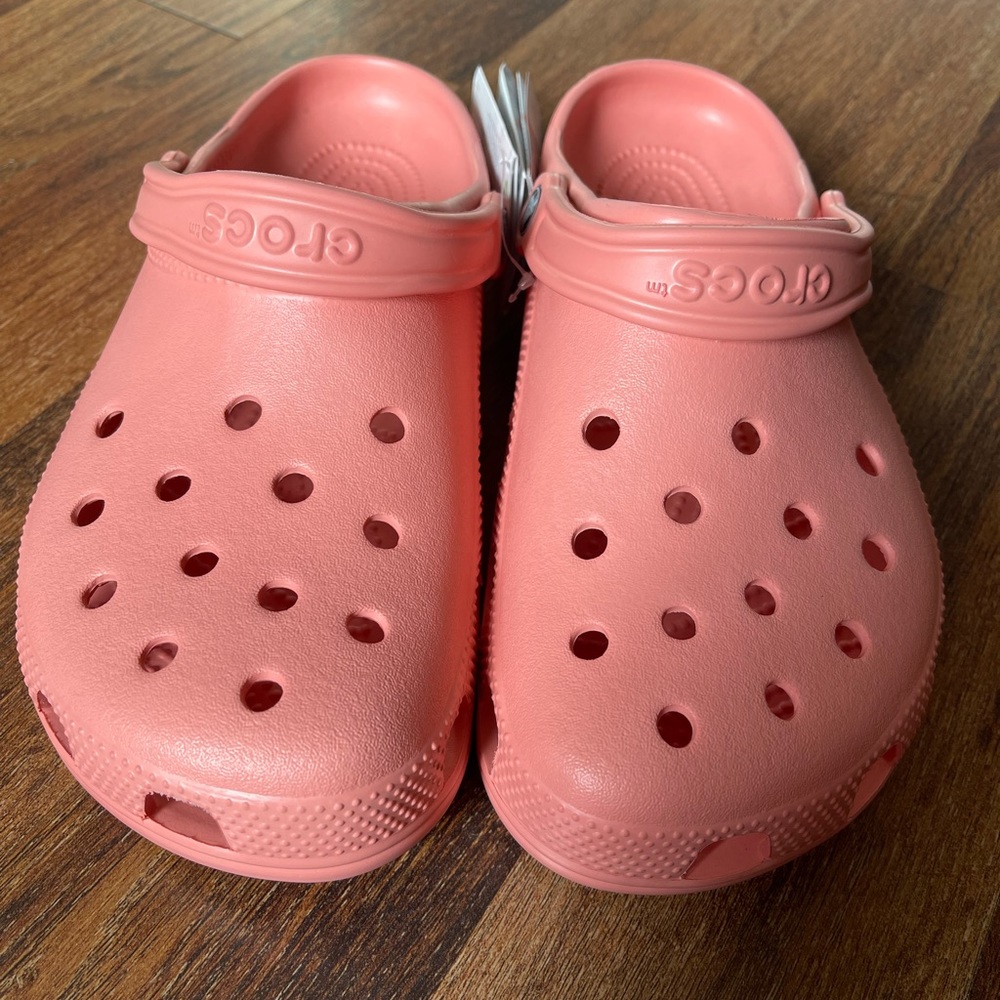 Salmon Crocs